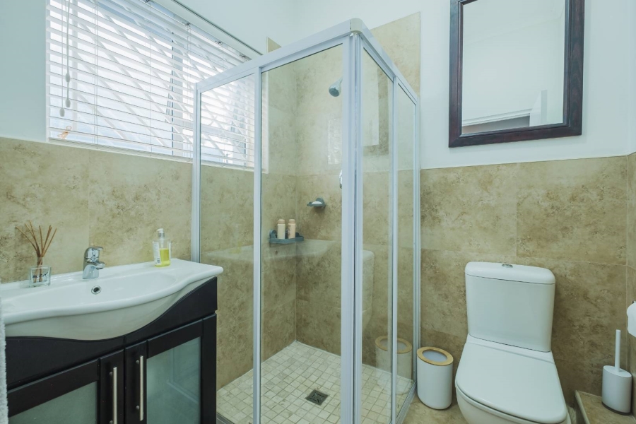 4 Bedroom Property for Sale in Fresnaye Western Cape